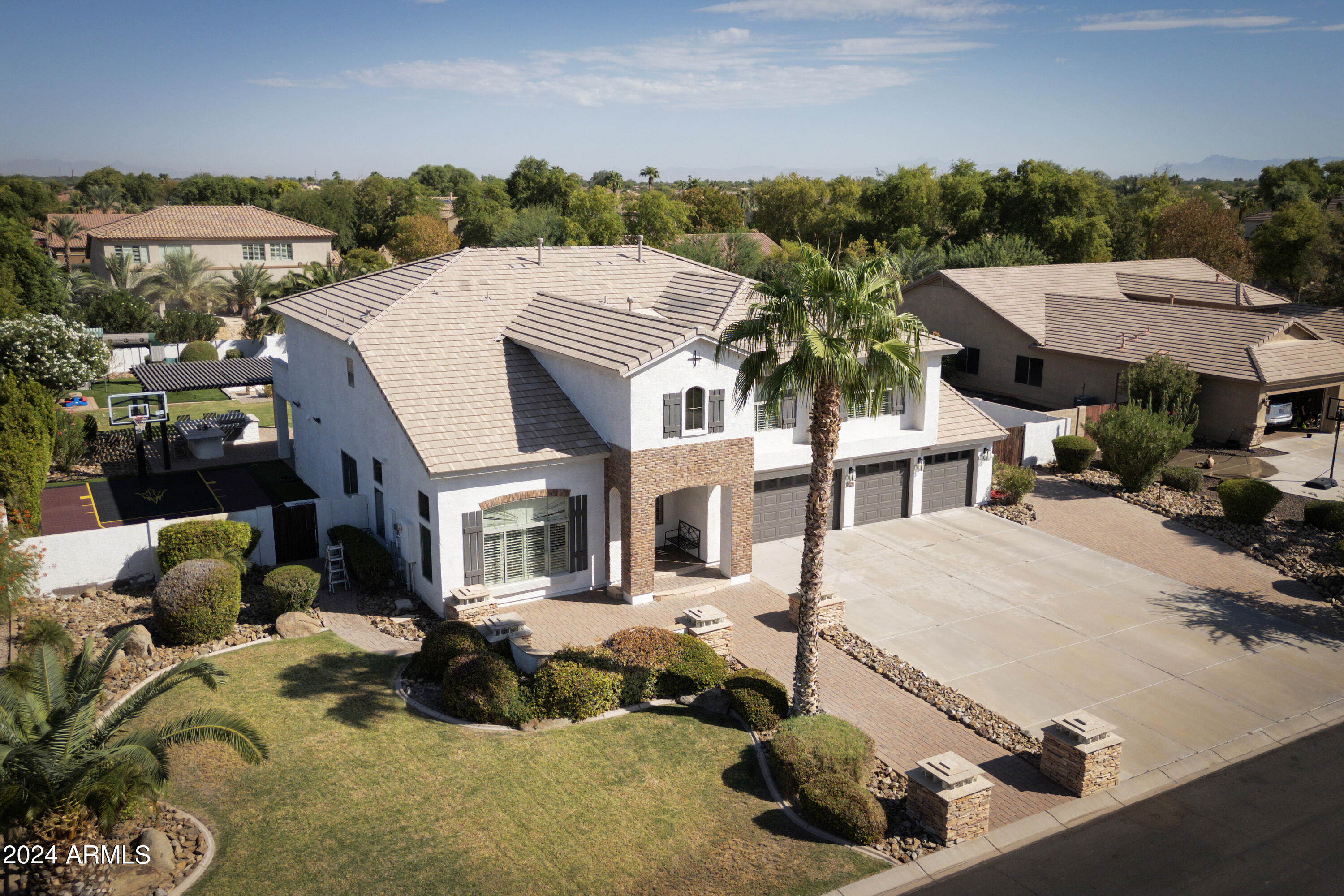 11618 E CHESTNUT Court