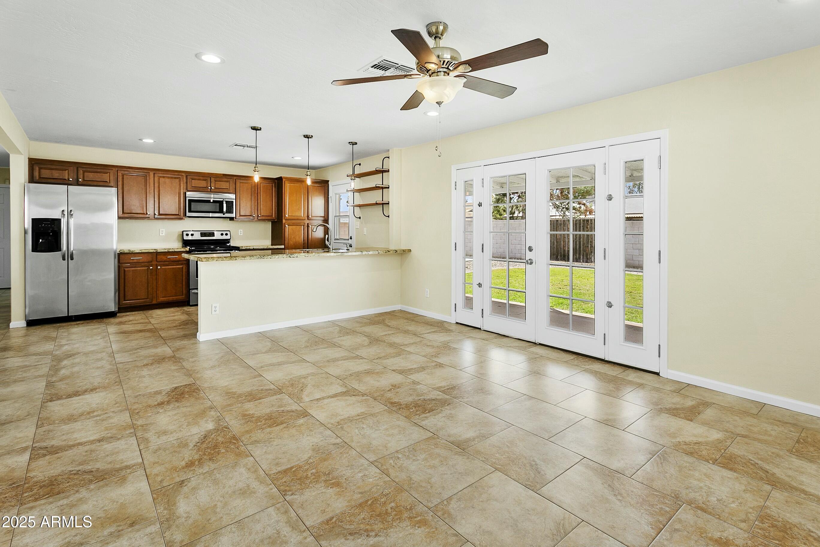 23 W FAIRMONT Drive