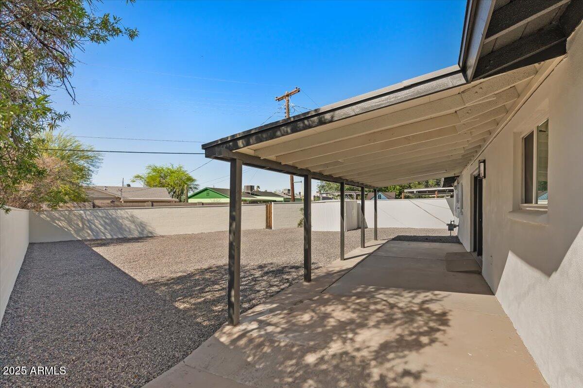 8617 E PALM Lane