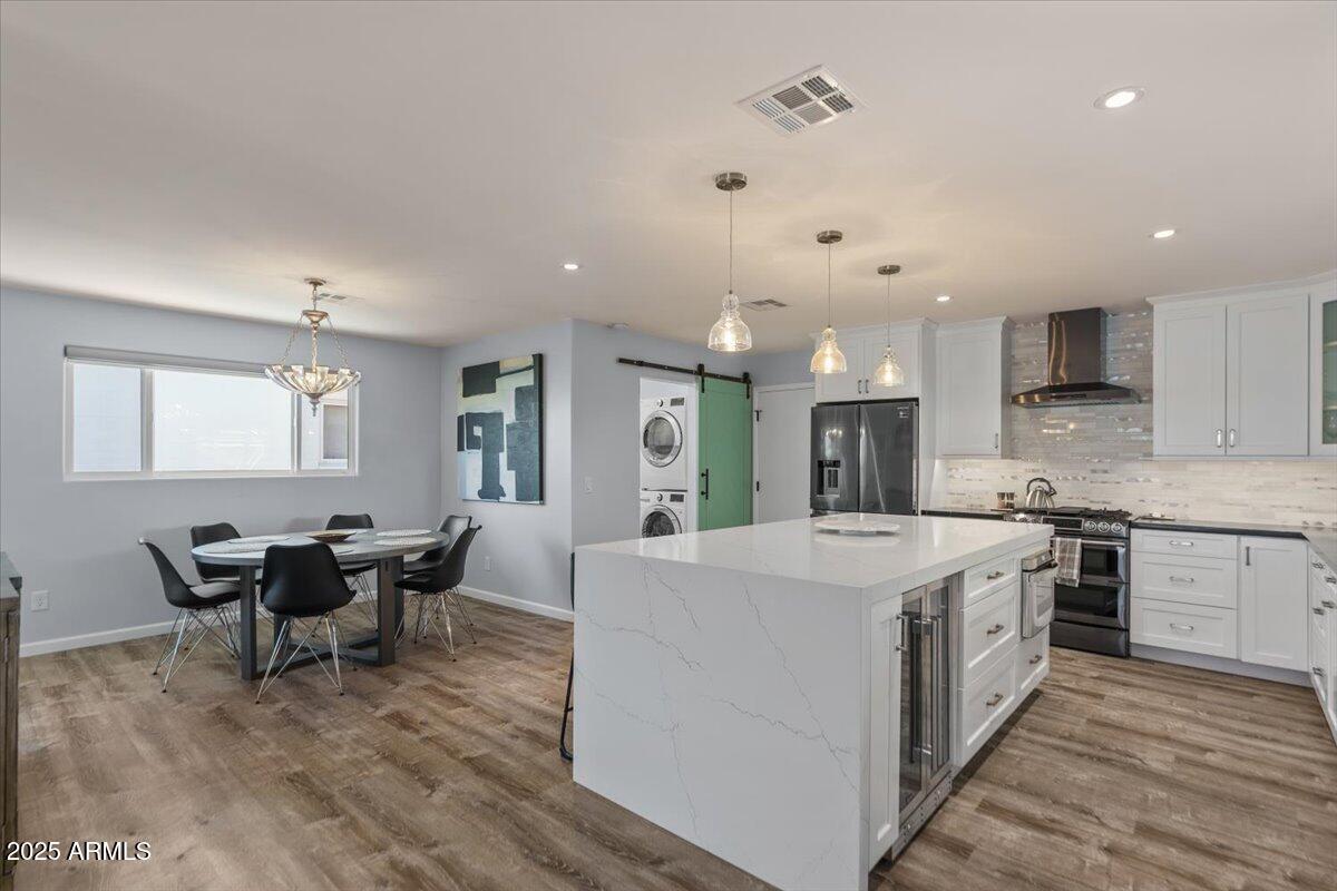 8337 E MINNEZONA Avenue