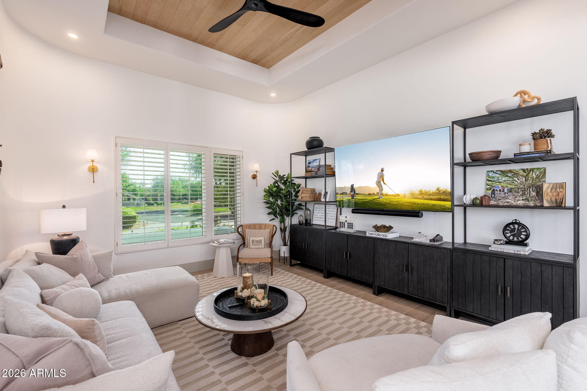 1225 E WARNER Road 15