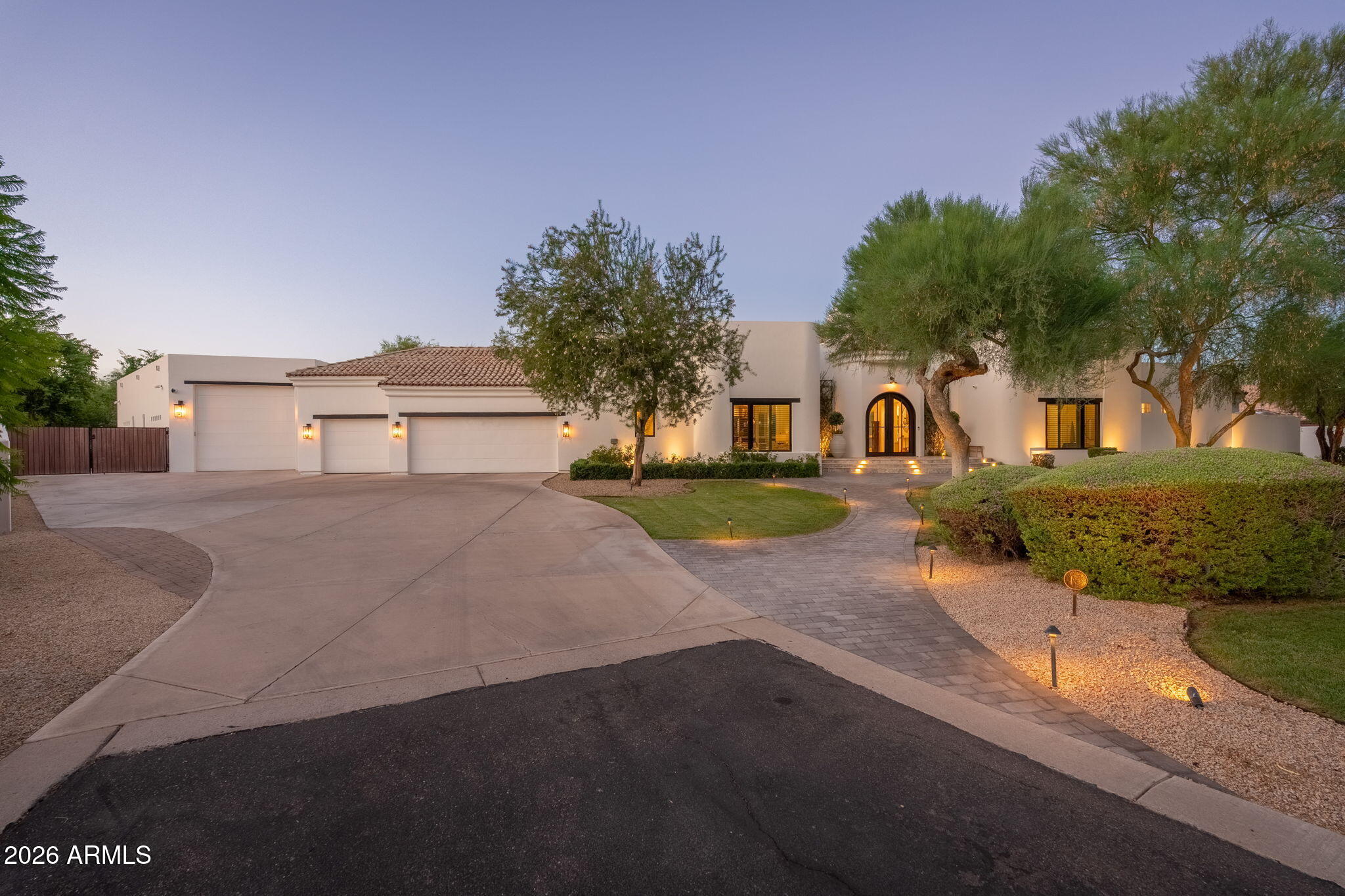 1225 E WARNER Road 15