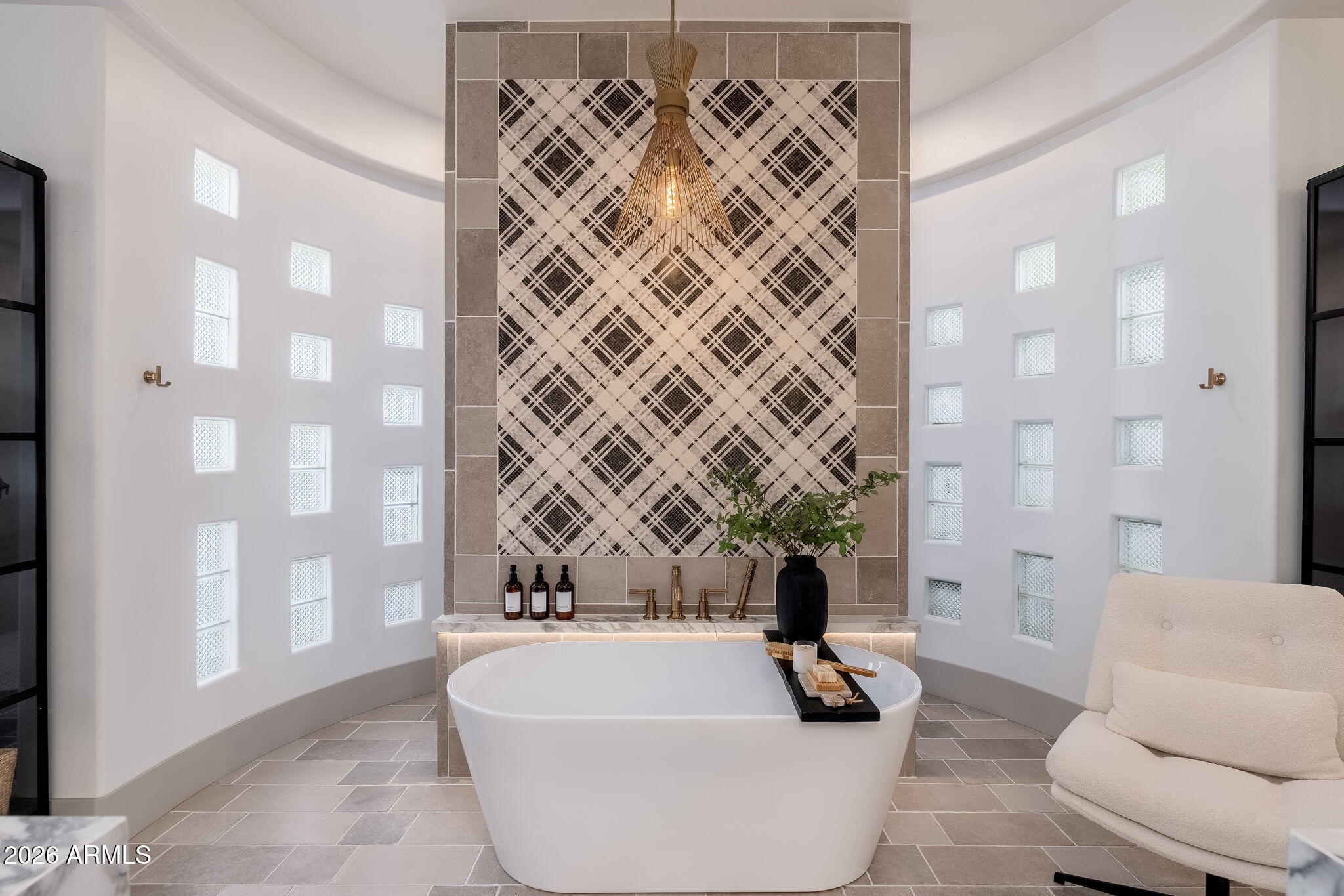 1225 E WARNER Road 15