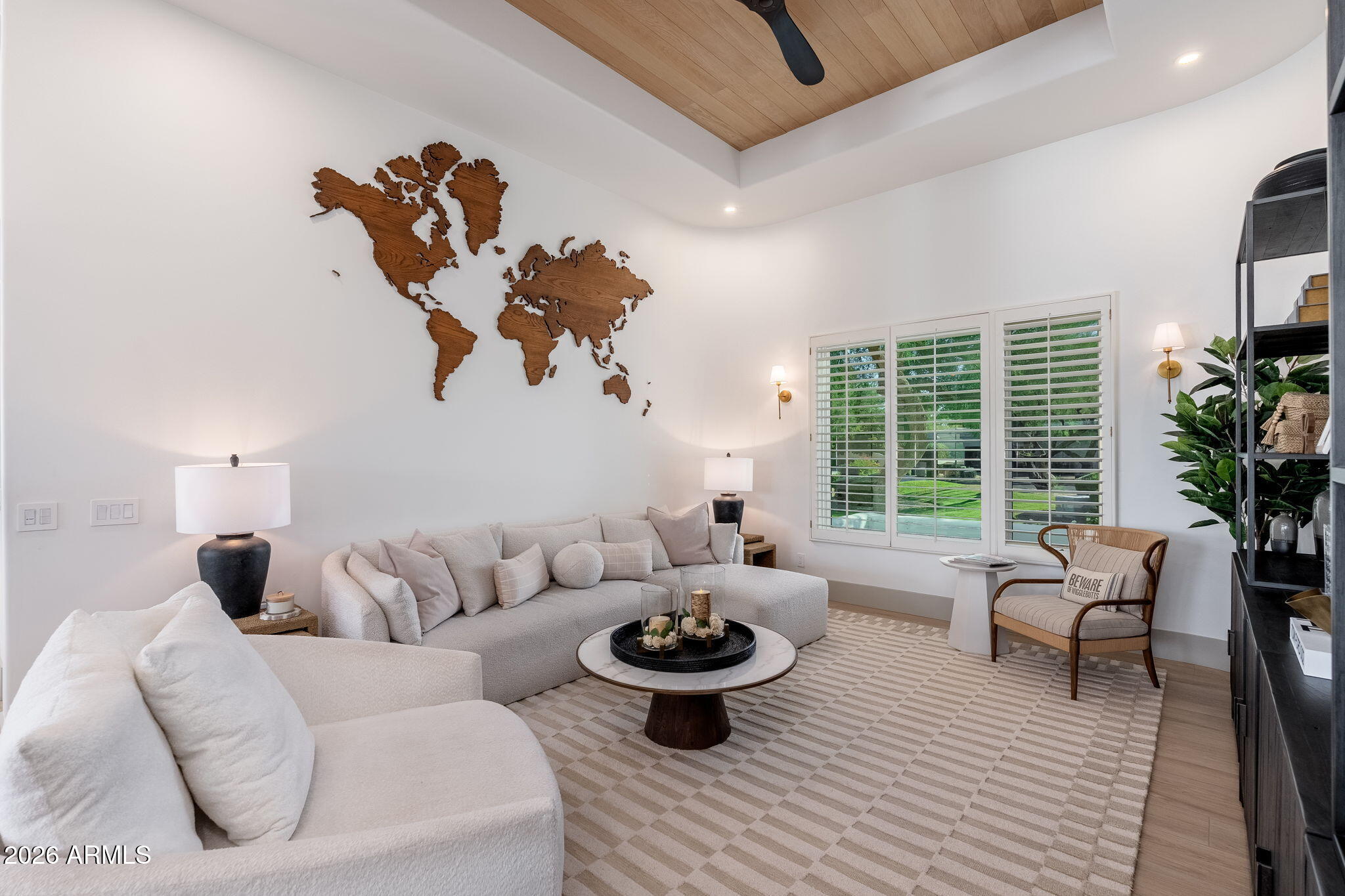 1225 E WARNER Road 15