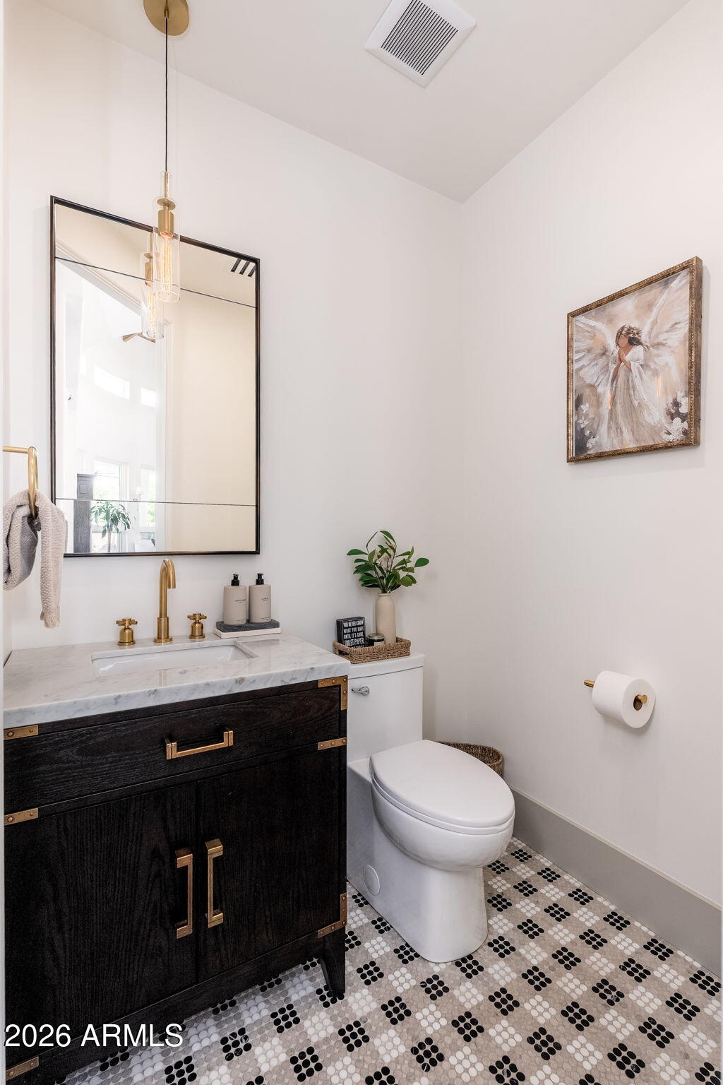 1225 E WARNER Road 15