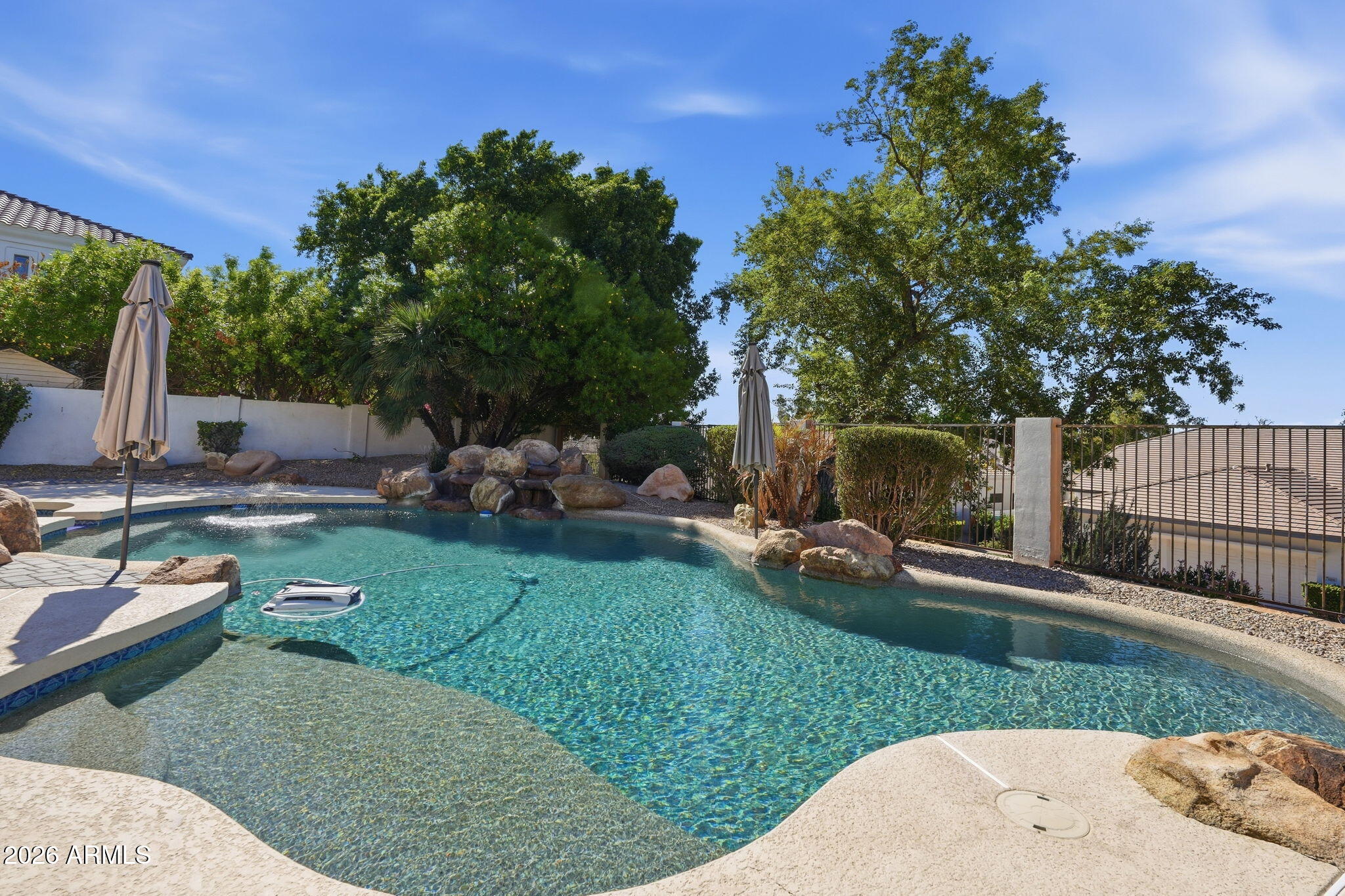 1221 W Sunrise Place