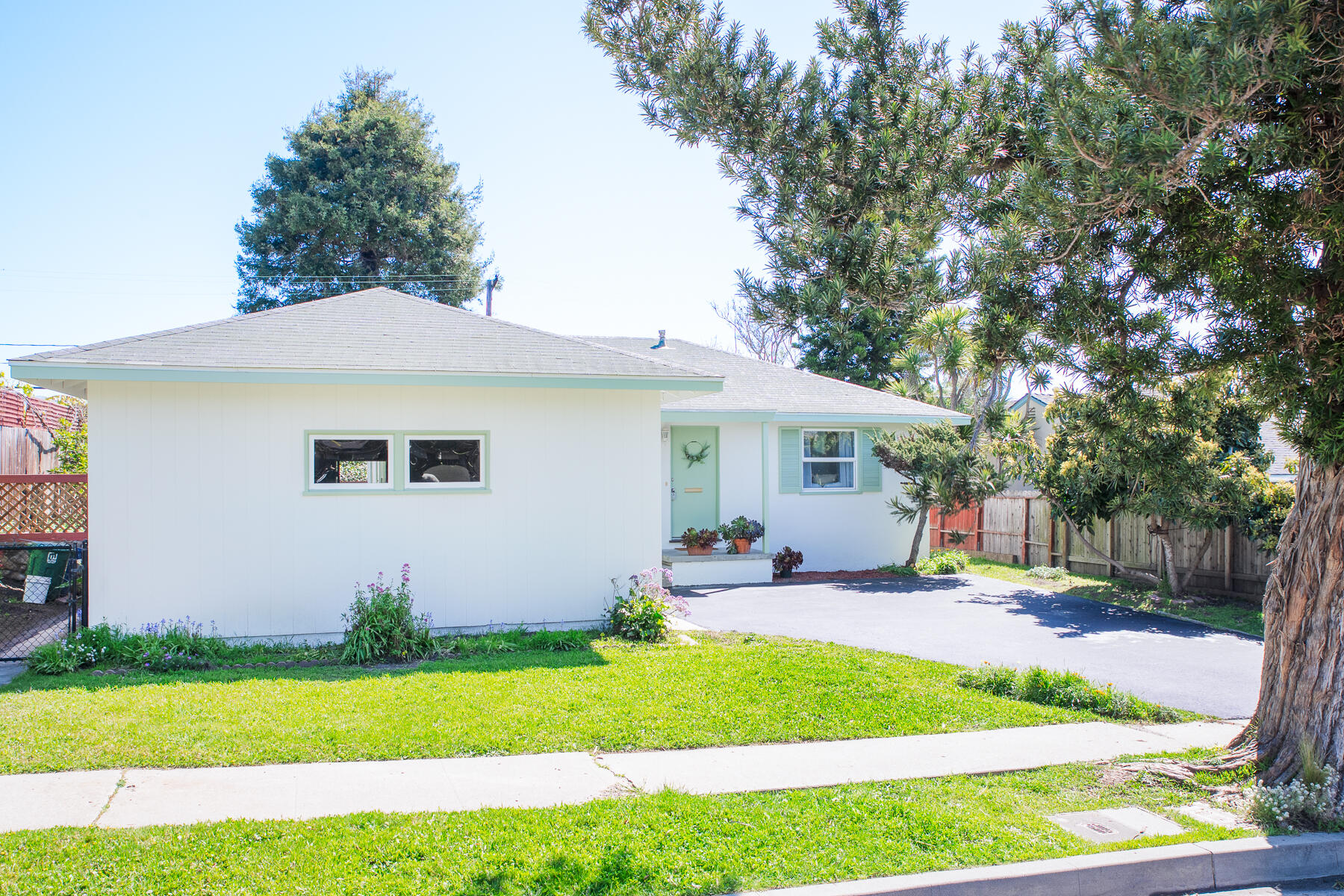 240 San Julian Avenue