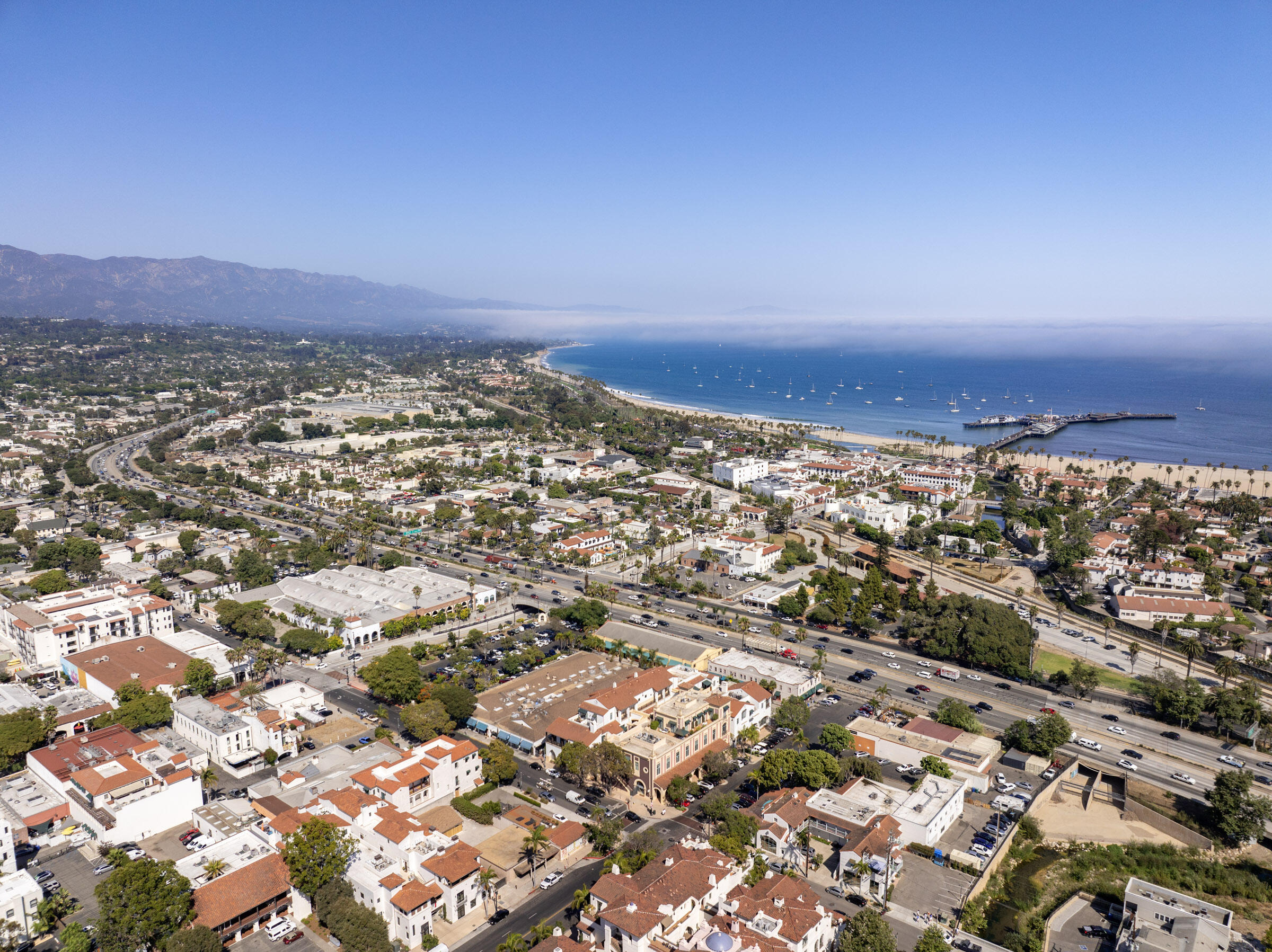 350 Chapala Street, 301