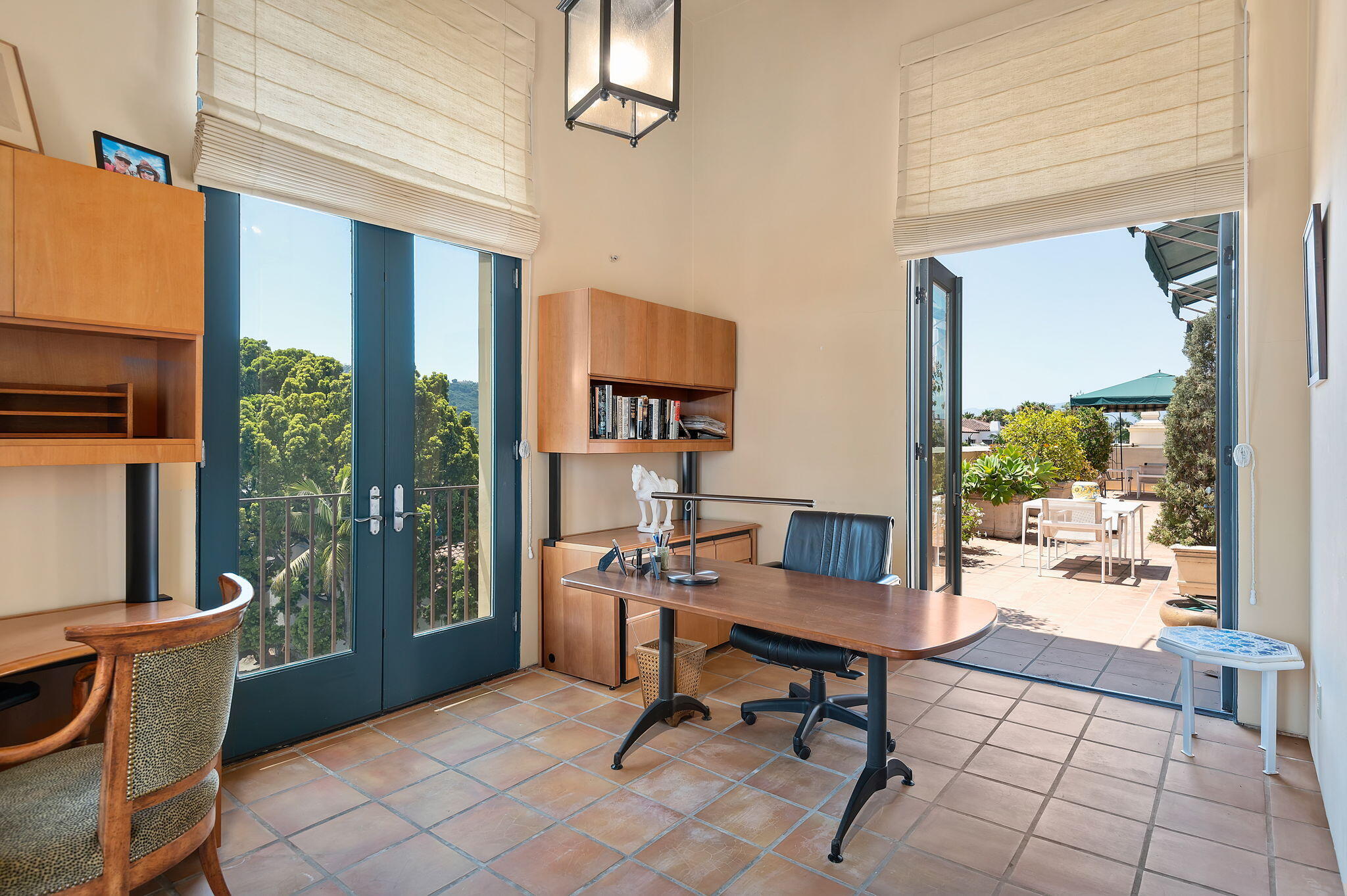 350 Chapala Street, 301