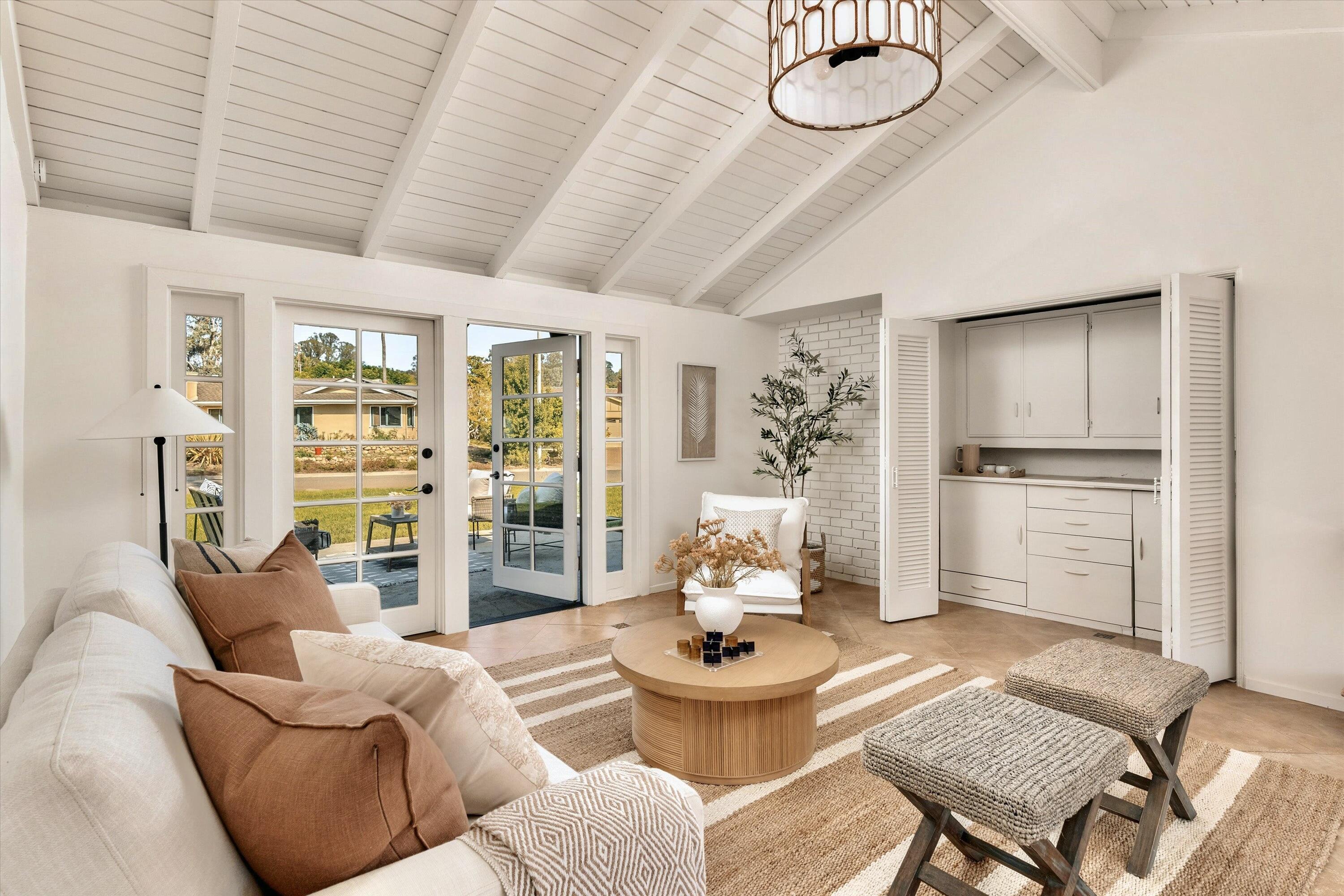 4504 Atascadero Drive