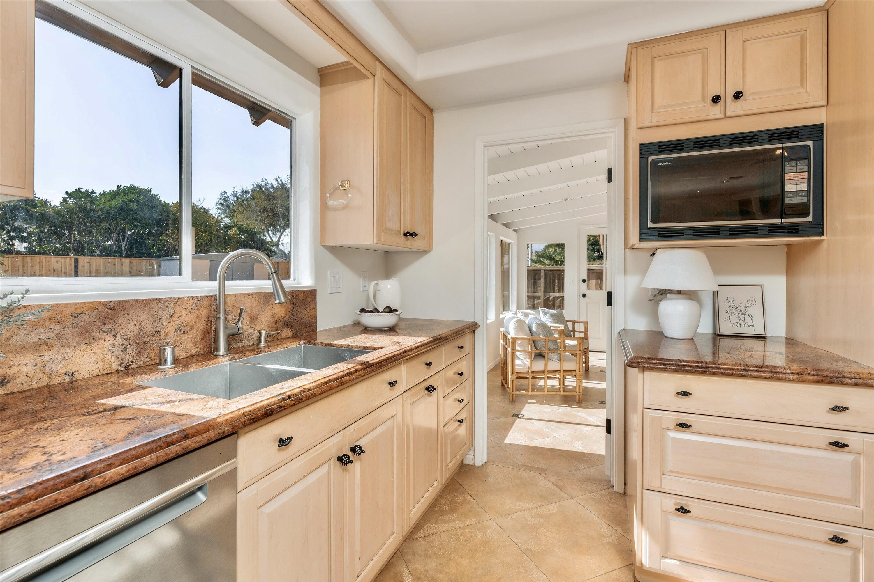 4504 Atascadero Drive