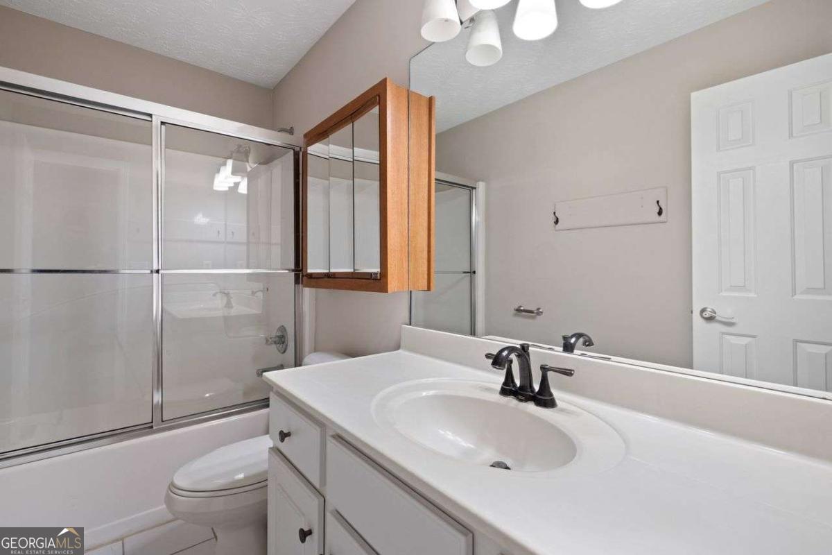 1820 HEATHERTON Road