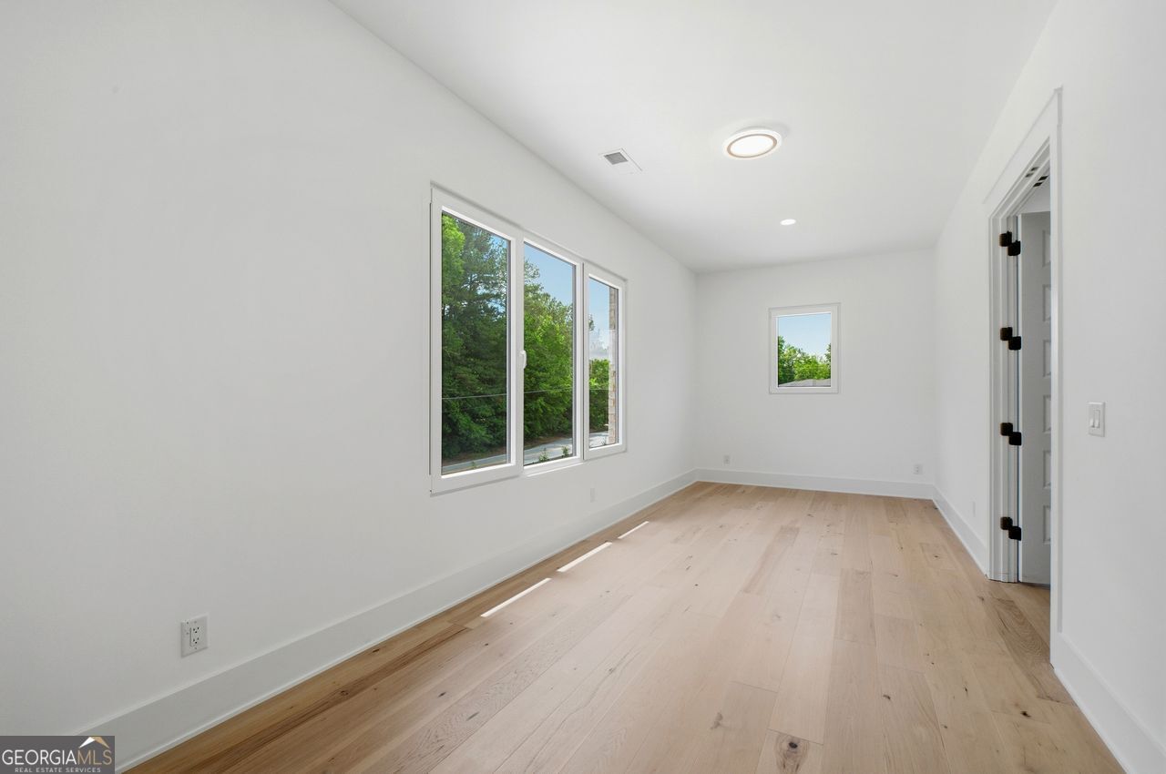 1939 Sunny Hill Road