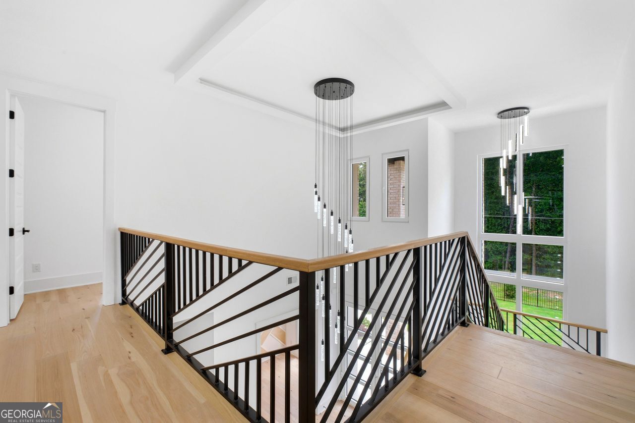 1939 Sunny Hill Road