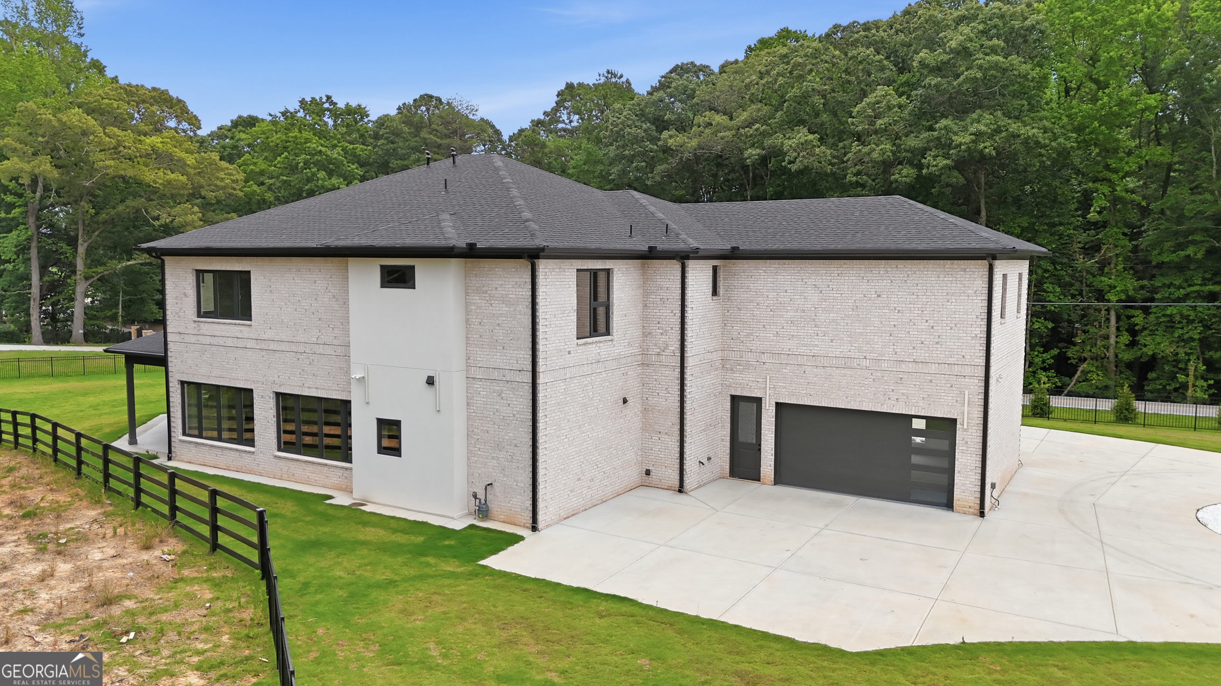 1939 Sunny Hill Road
