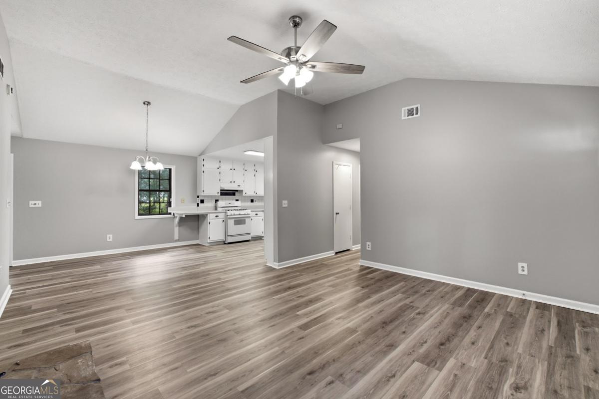 1526 Haynes Court