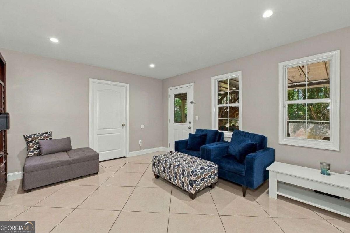 61 Oxford Brook Way