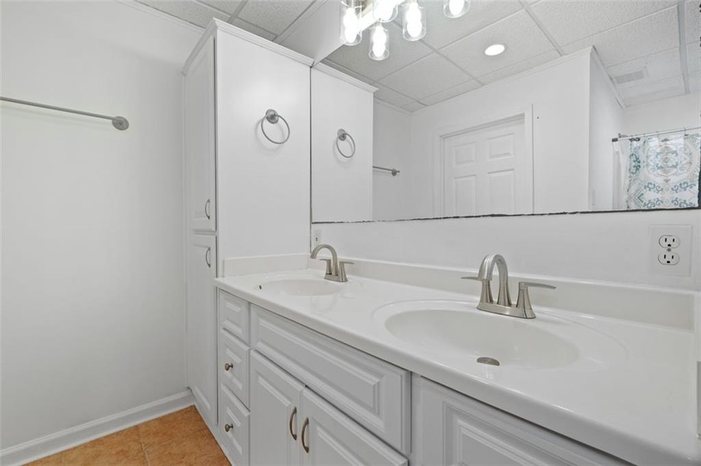 1820 HEATHERTON Road