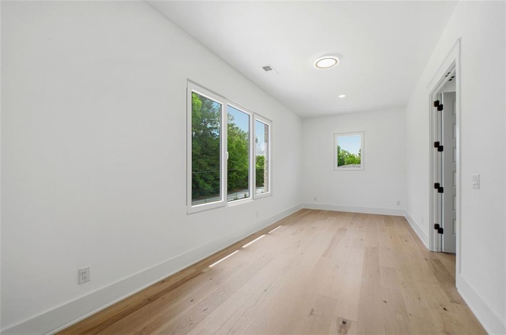 1939 Sunny Hill Road