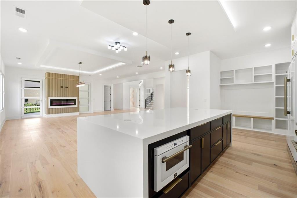 1939 Sunny Hill Road
