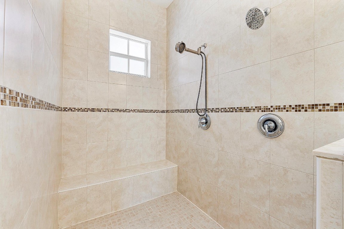 8186 NW 127th Ln 31-E