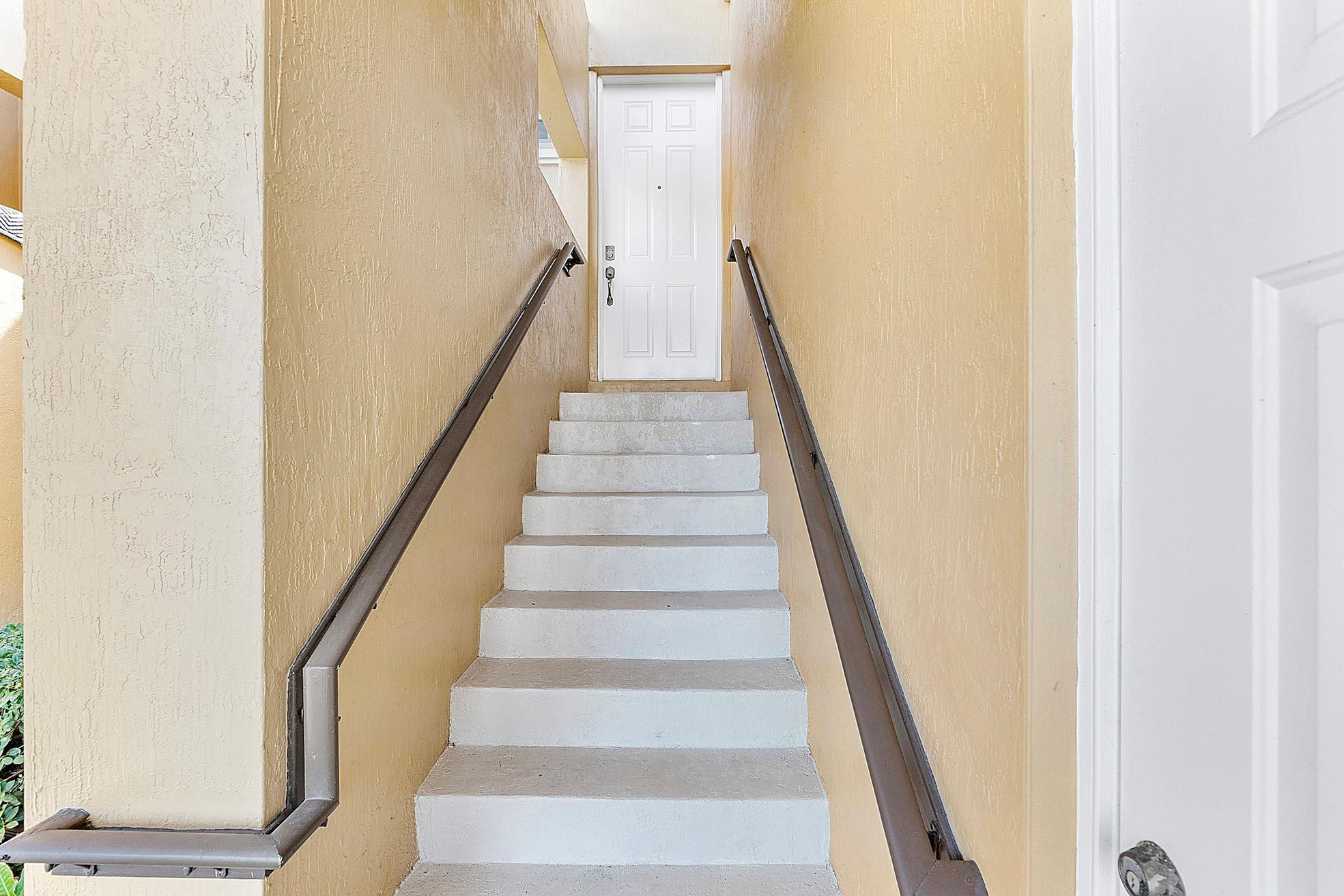 8186 NW 127th Ln 31-E