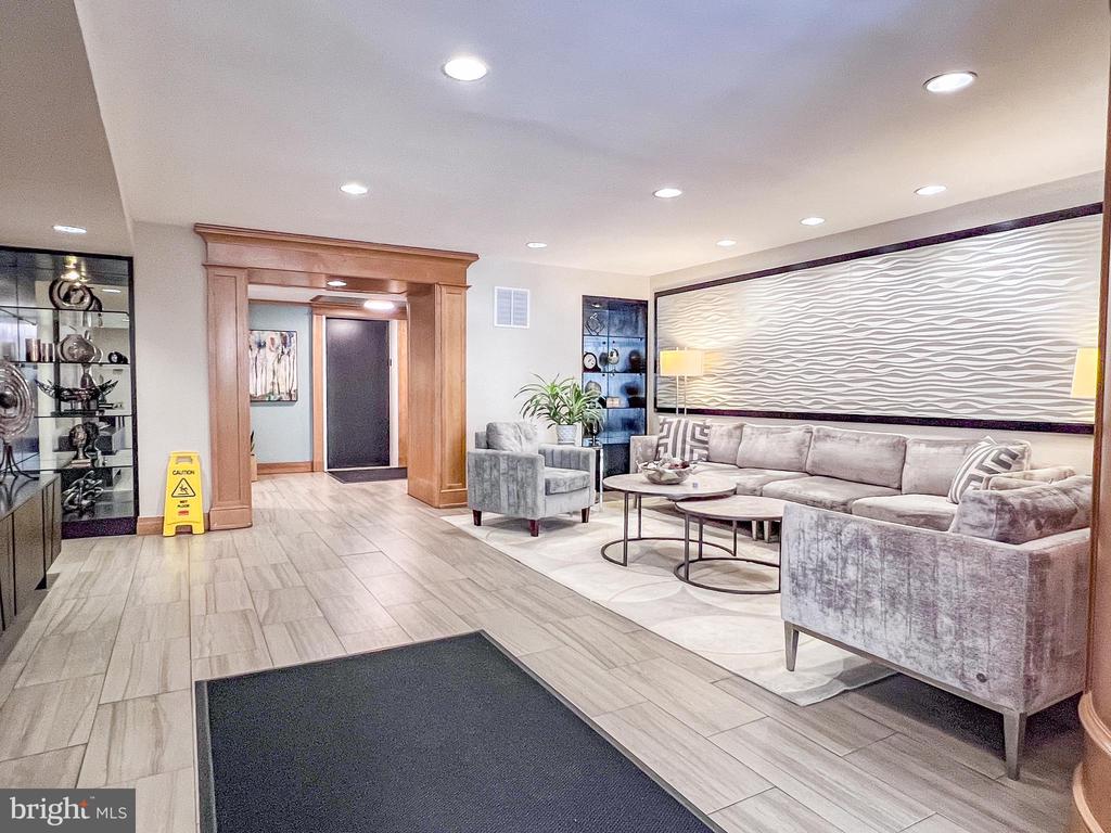 3900 TUNLAW ROAD NW 407