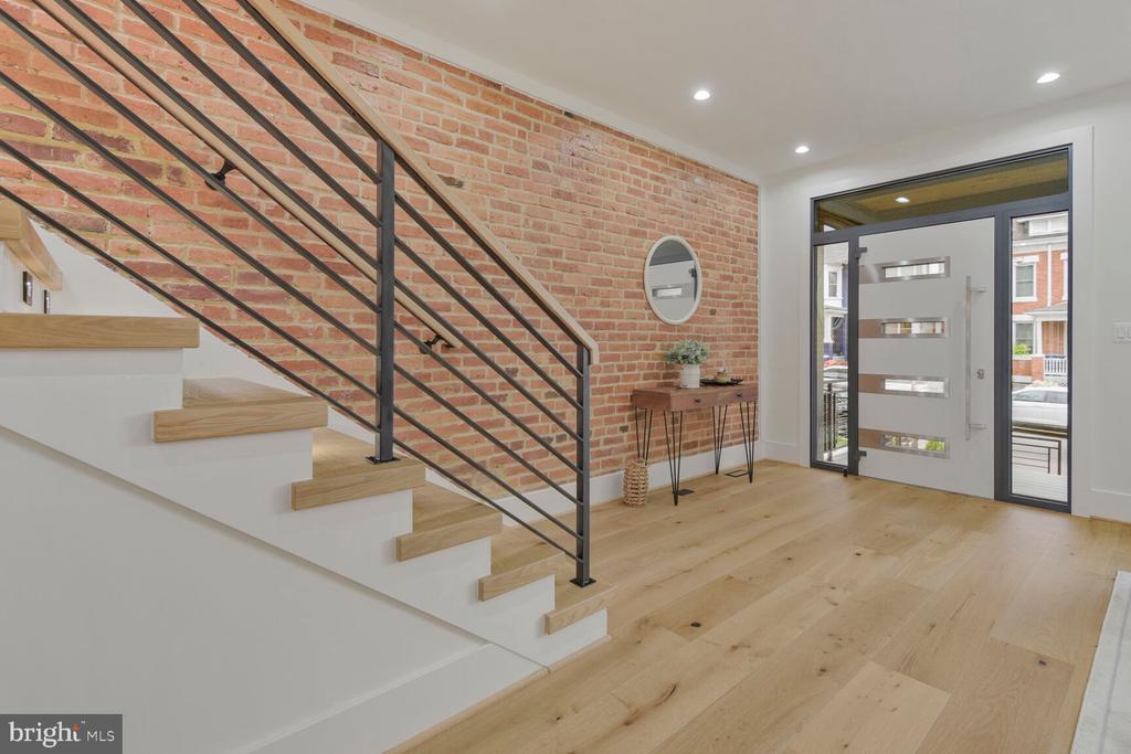 1406 BUCHANAN STREET NW