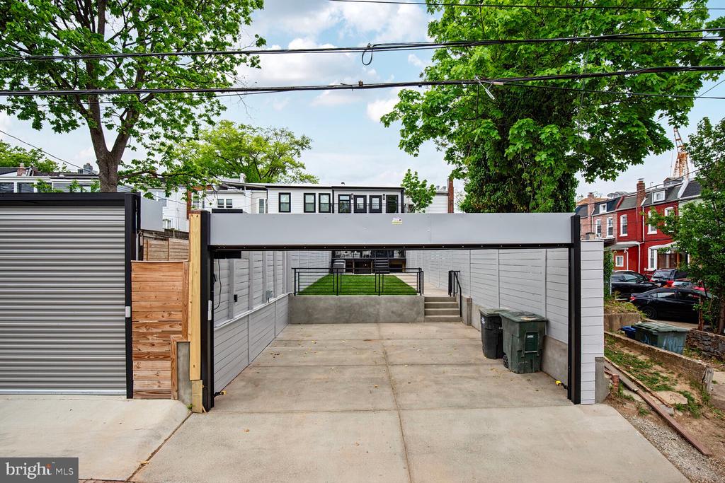 1406 BUCHANAN STREET NW