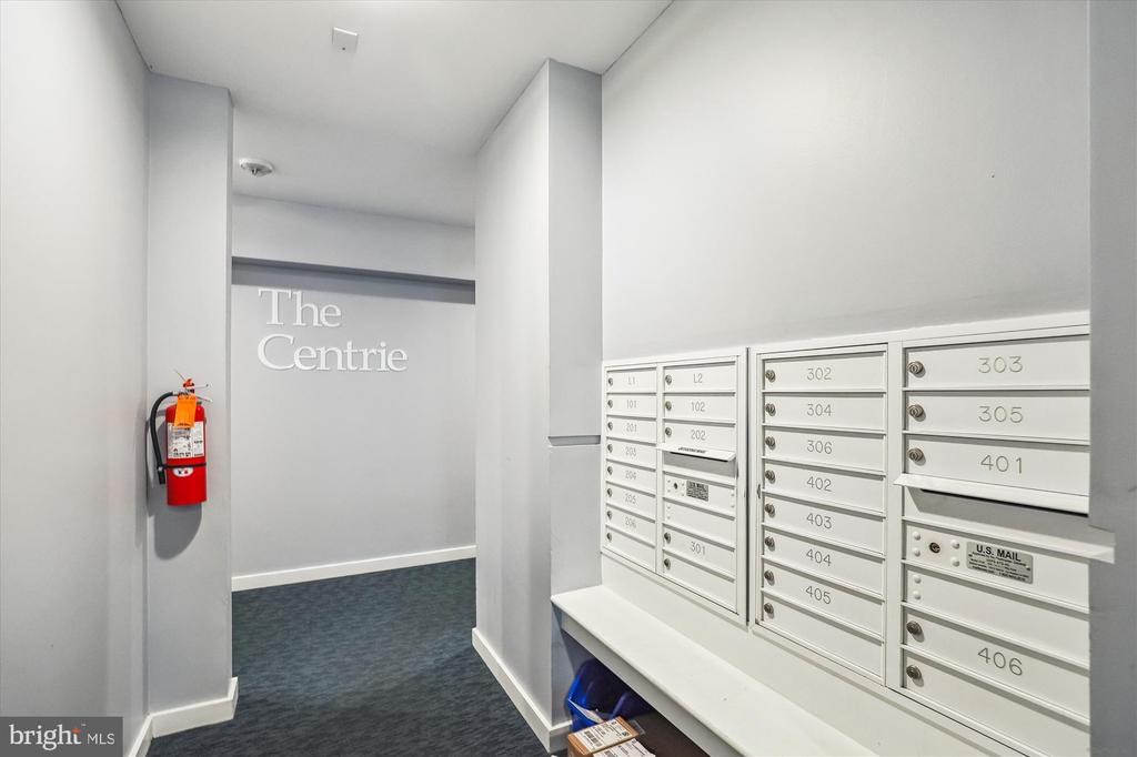 435 R STREET NW 306