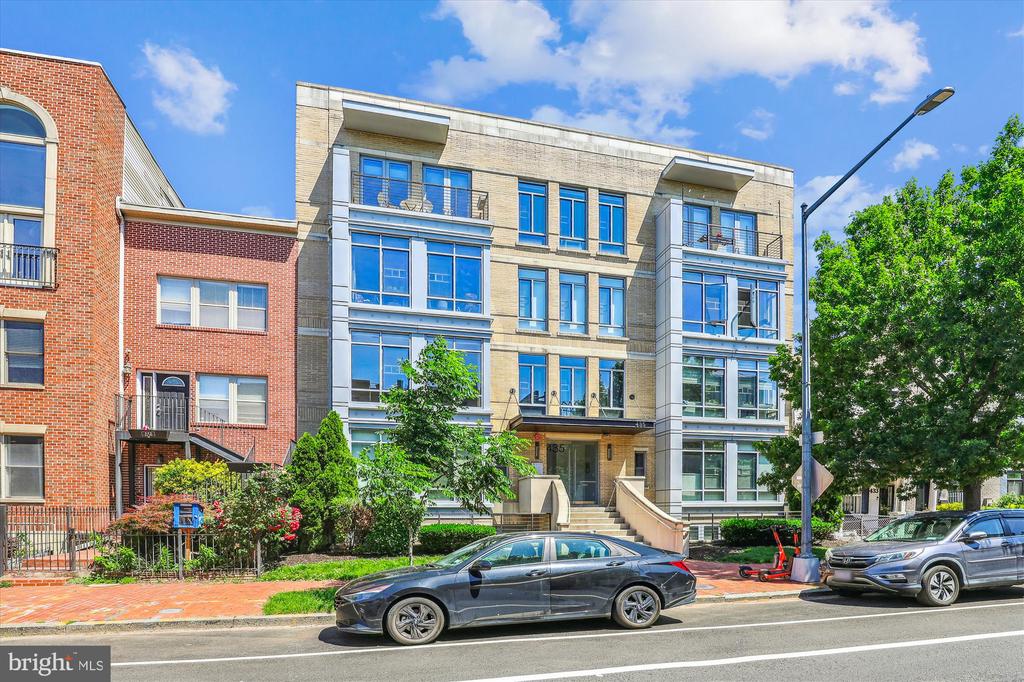 435 R STREET NW 306