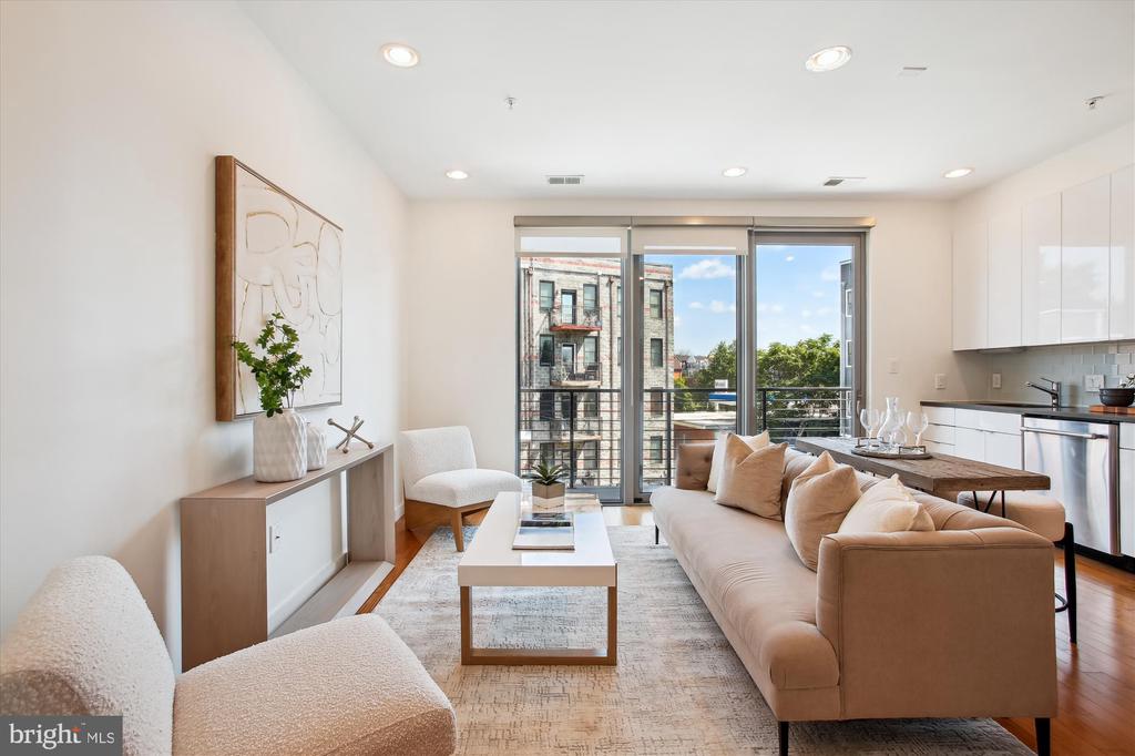 435 R STREET NW 306