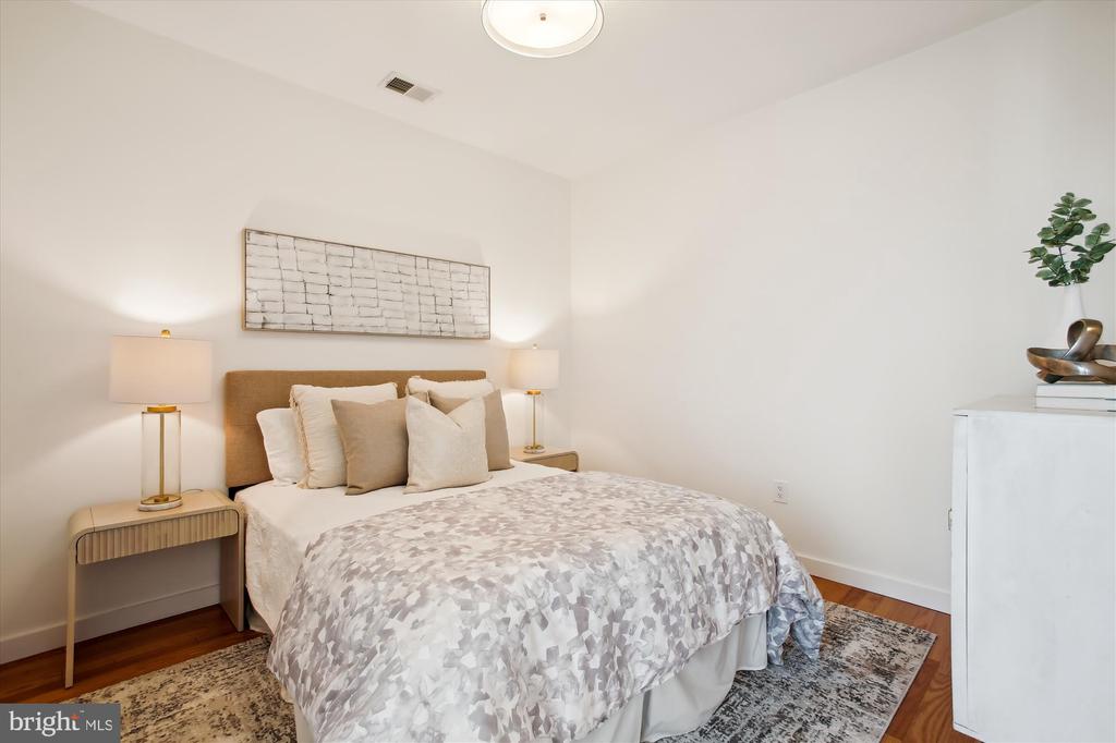 435 R STREET NW 306