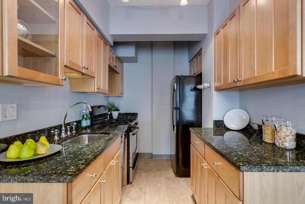 1711 MASSACHUSETTS AVENUE NW 421