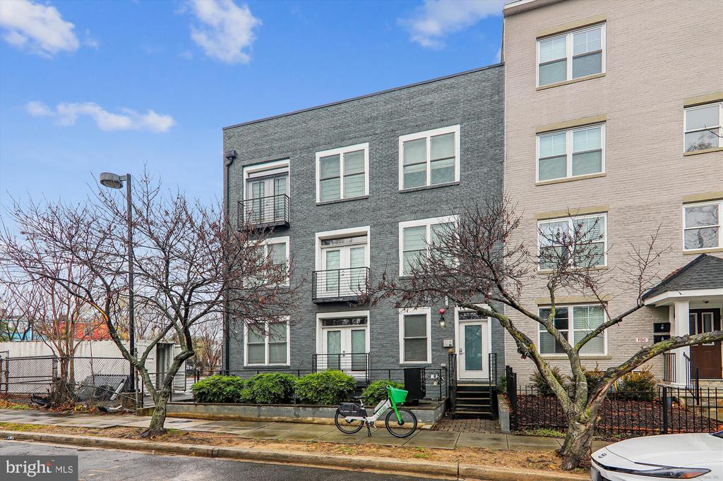 1508 F STREET NE 3