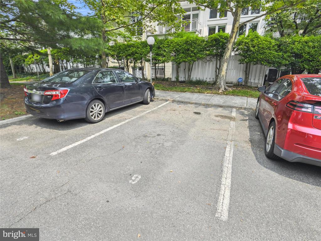 56 G STREET SW Unit: B