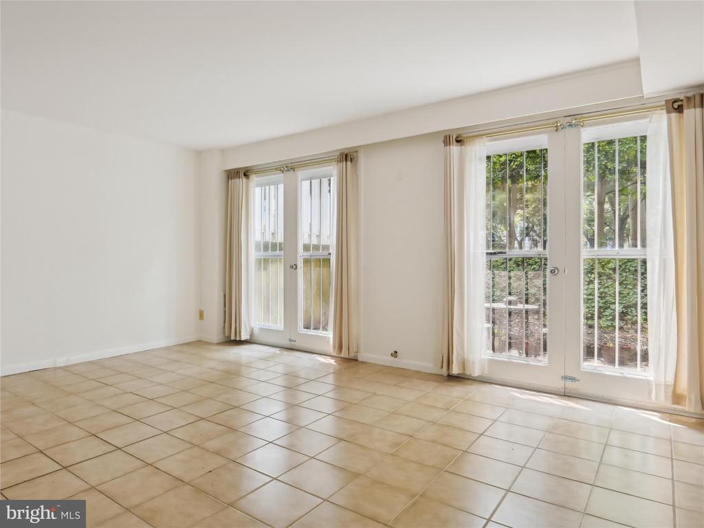 56 G STREET SW Unit: B