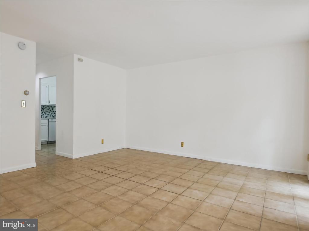 56 G STREET SW Unit: B