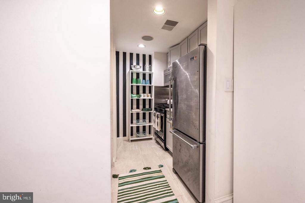 1807 CALIFORNIA STREET NW Unit: T5