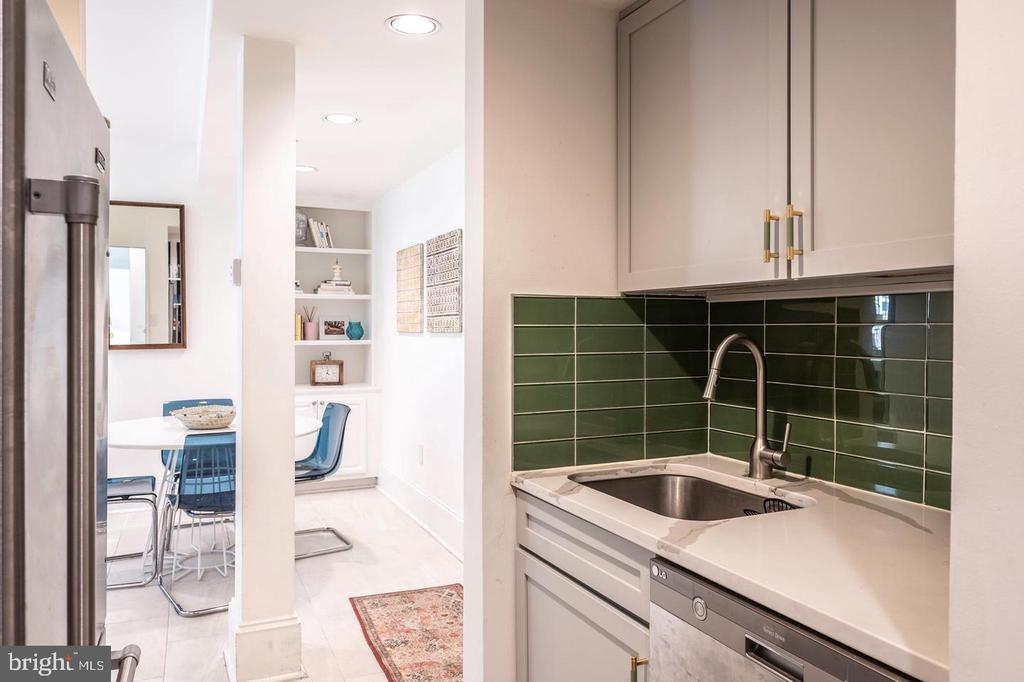 1807 CALIFORNIA STREET NW Unit: T5