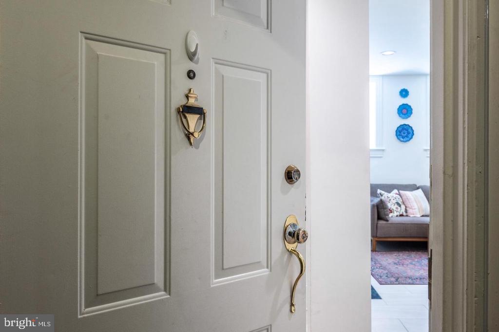 1807 CALIFORNIA STREET NW Unit: T5