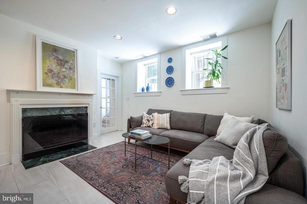 1807 CALIFORNIA STREET NW Unit: T5