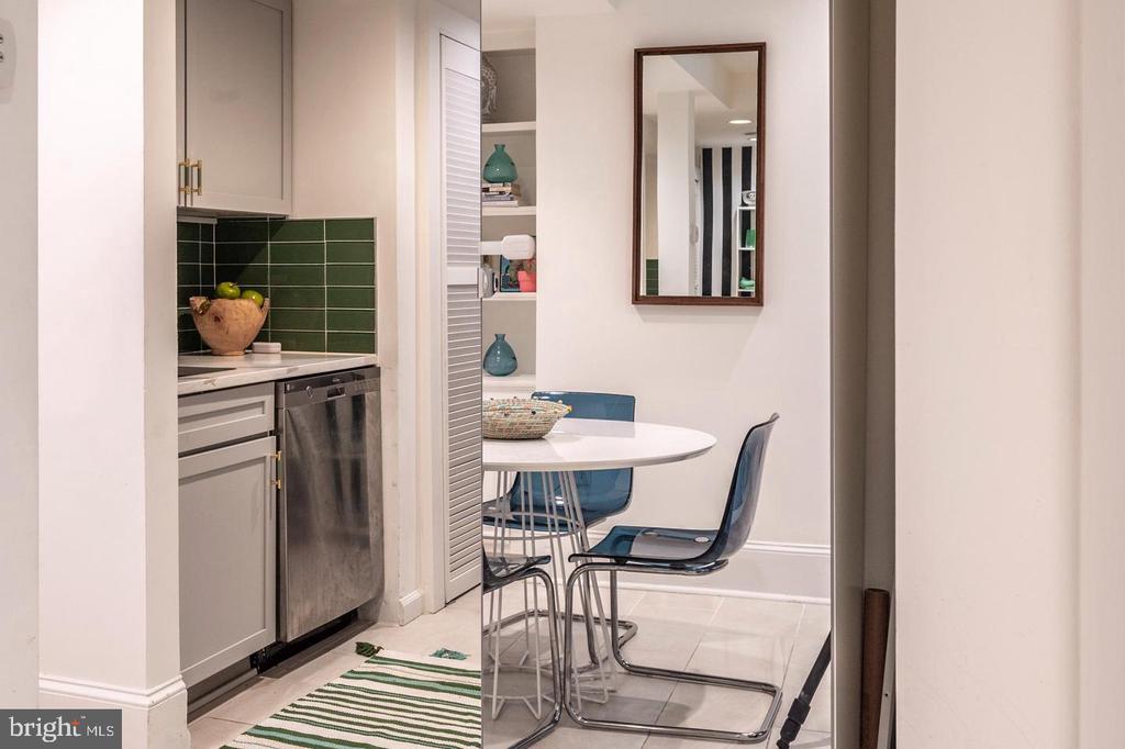 1807 CALIFORNIA STREET NW Unit: T5