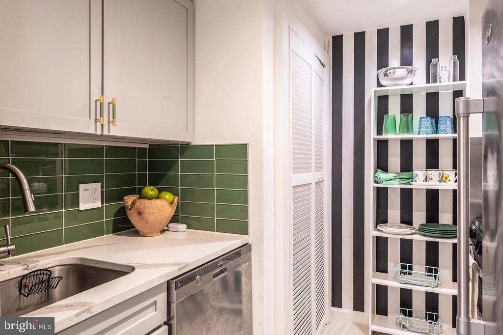 1807 CALIFORNIA STREET NW Unit: T5