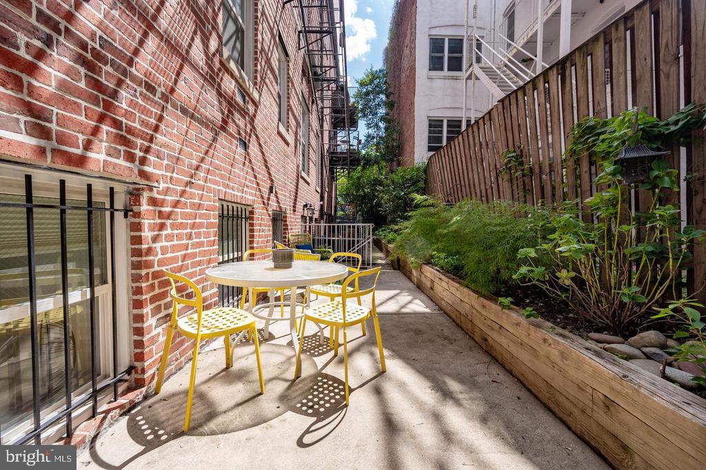 1807 CALIFORNIA STREET NW Unit: T5
