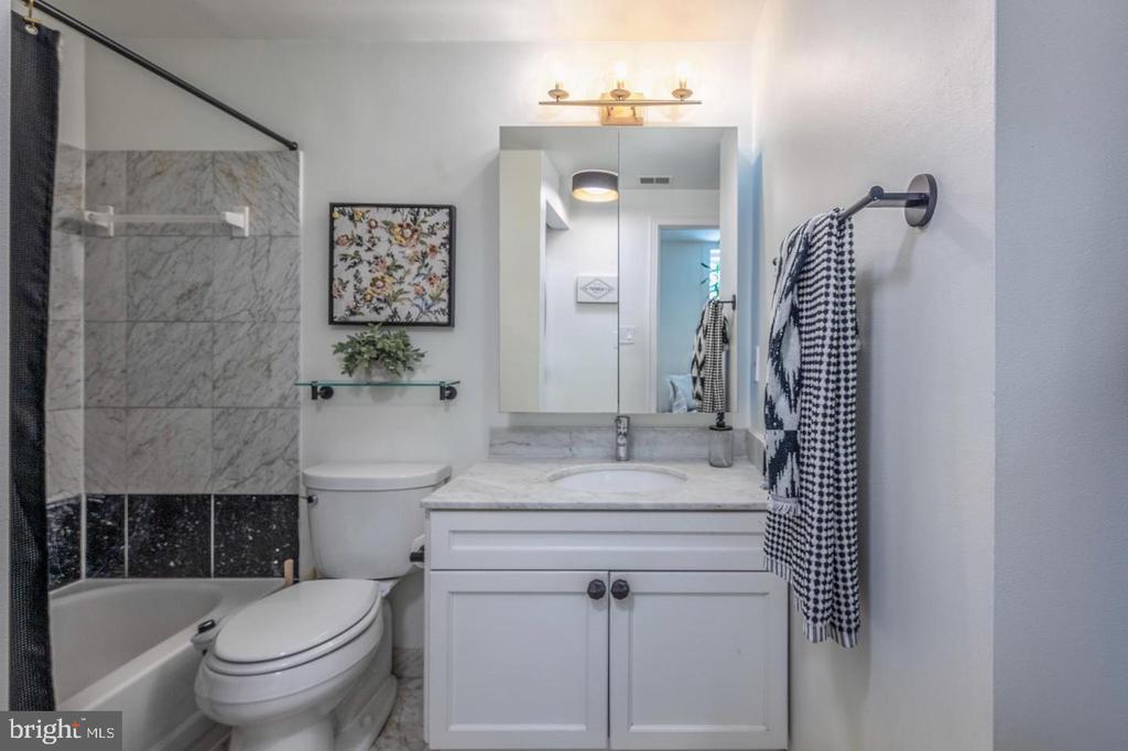 1807 CALIFORNIA STREET NW Unit: T5