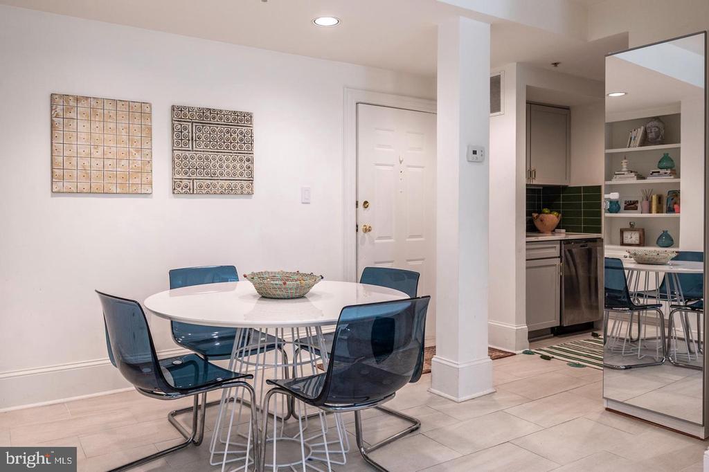 1807 CALIFORNIA STREET NW Unit: T5