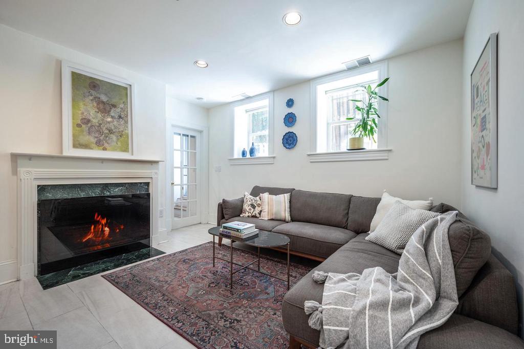 1807 CALIFORNIA STREET NW Unit: T5