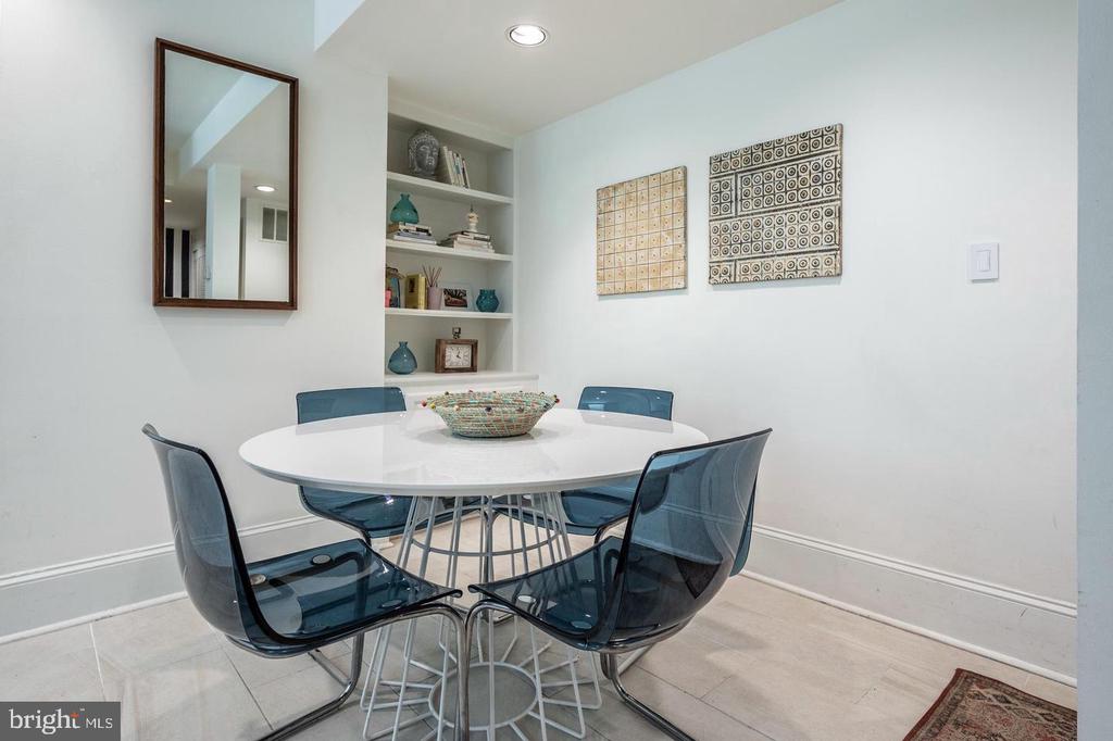1807 CALIFORNIA STREET NW Unit: T5