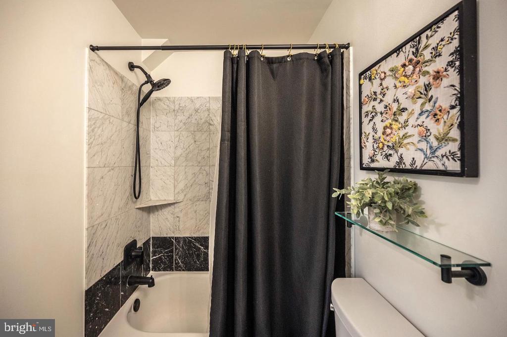 1807 CALIFORNIA STREET NW Unit: T5